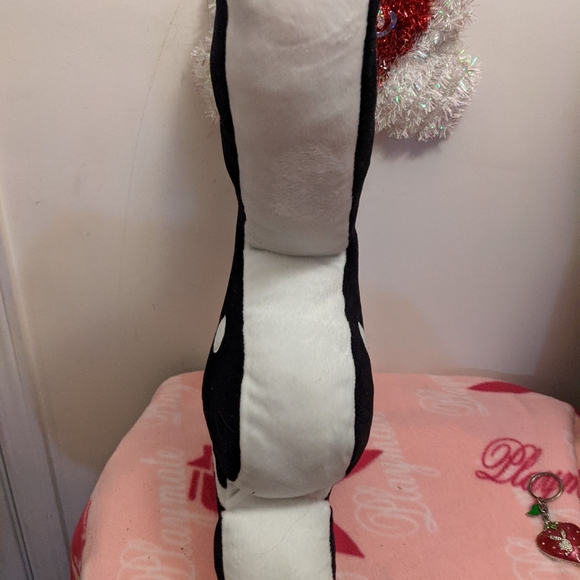 Black playboy bunny pillow 🐰🥰 - Picture 6 of 6